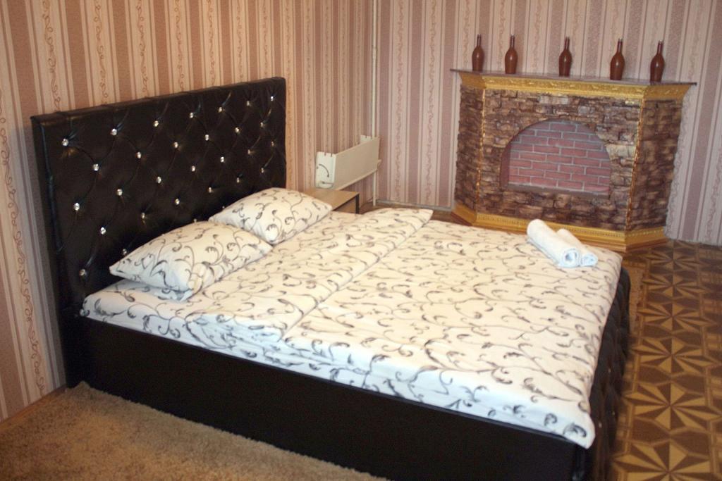 Apartment On Fastivs'Ka 2 Белая Церковь Экстерьер фото